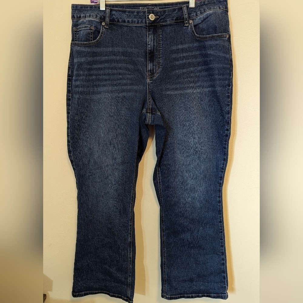 Maurices High Rise Curvy Medium Wash Bootcut Stretch Blue Jeans, 20W Short